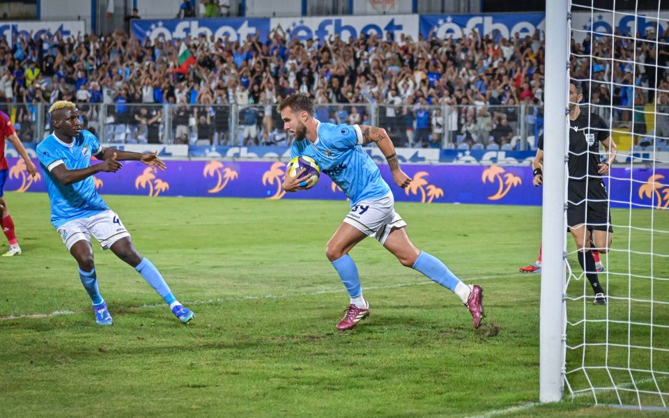 Арда отново не допусна грешка у дома, срази Ботев Враца с 2:0